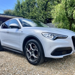 Alfa Romeo Stelvio Sprint