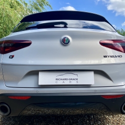 Alfa Romeo Stelvio Sprint