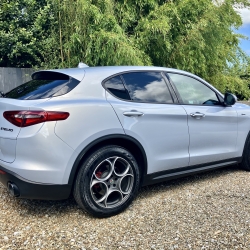 Alfa Romeo Stelvio Sprint